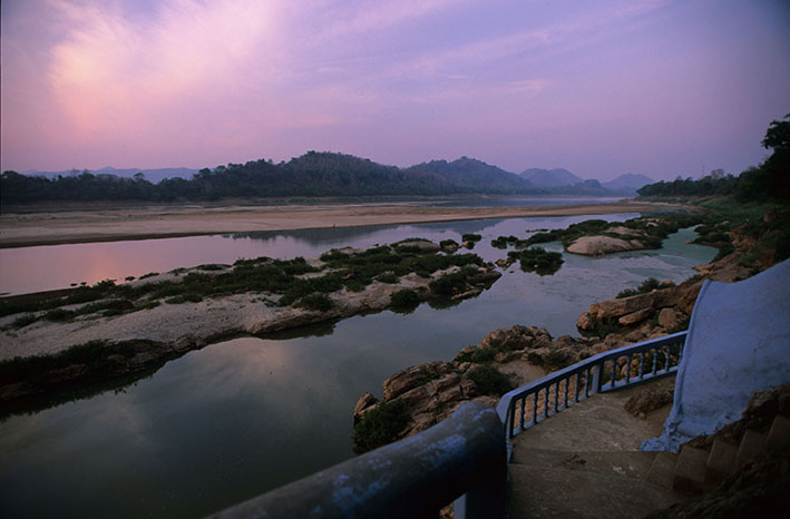 Atardecer en el Río Mekong. Luang Prabang. Laos. 2007<br/>Impresión de tinta / Inkjet