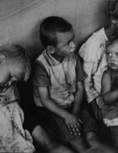 Niños húngaros, 1936<br/>Gelatina de plata / Silver gelatin print