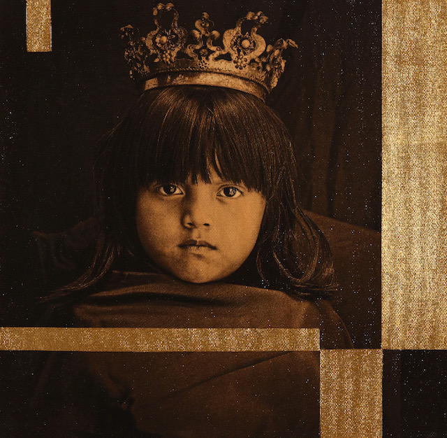 Möbius, 2019<br/>Impresión en Canvas, lámina de oro y betún de Judea
30 x 30 cm
Ed. 5