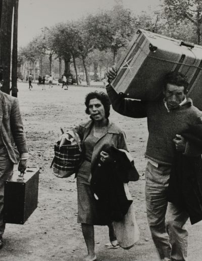 Inmigrantes. Barcelona, 1962<br/>Gelatina de plata / Silver Gelatin