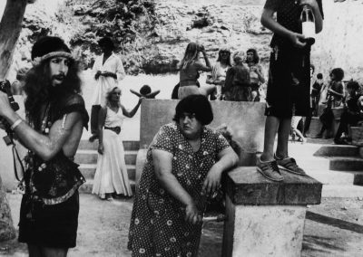 Hippies ricos en Ibiza, 1978<br/>Gelatina de plata. Titulada datada y firmada por el autor.